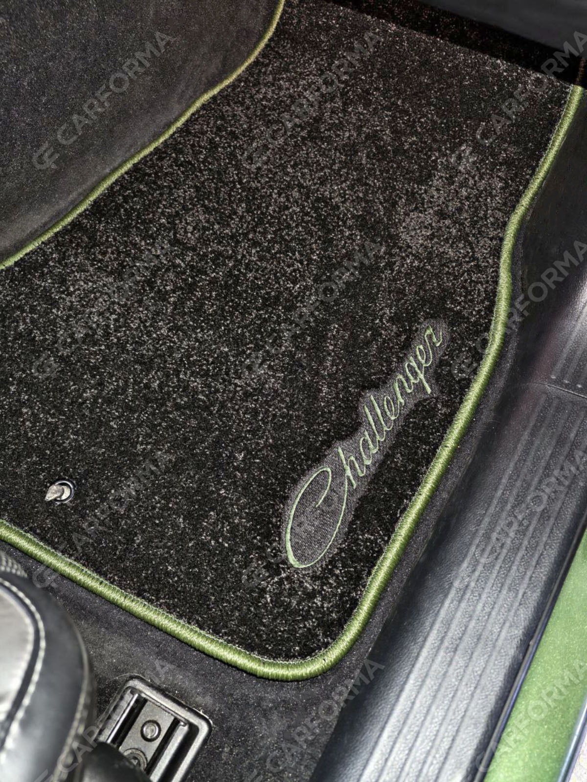 Коврики на Dodge Challenger III 2008&nbsp;-&nbsp;2023 в Красноярске