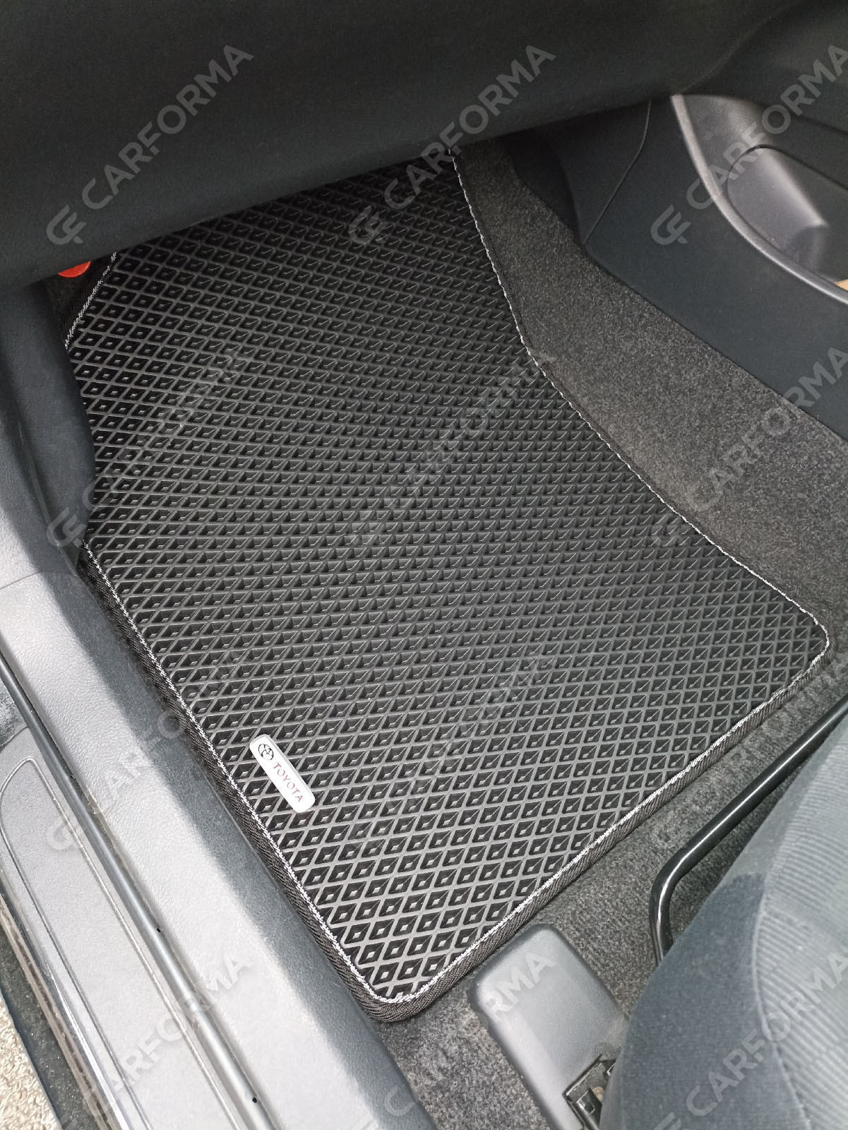 Ворсовые коврики на Toyota Corolla Axio (E14) 2006&nbsp;-&nbsp;2012 в Красноярске