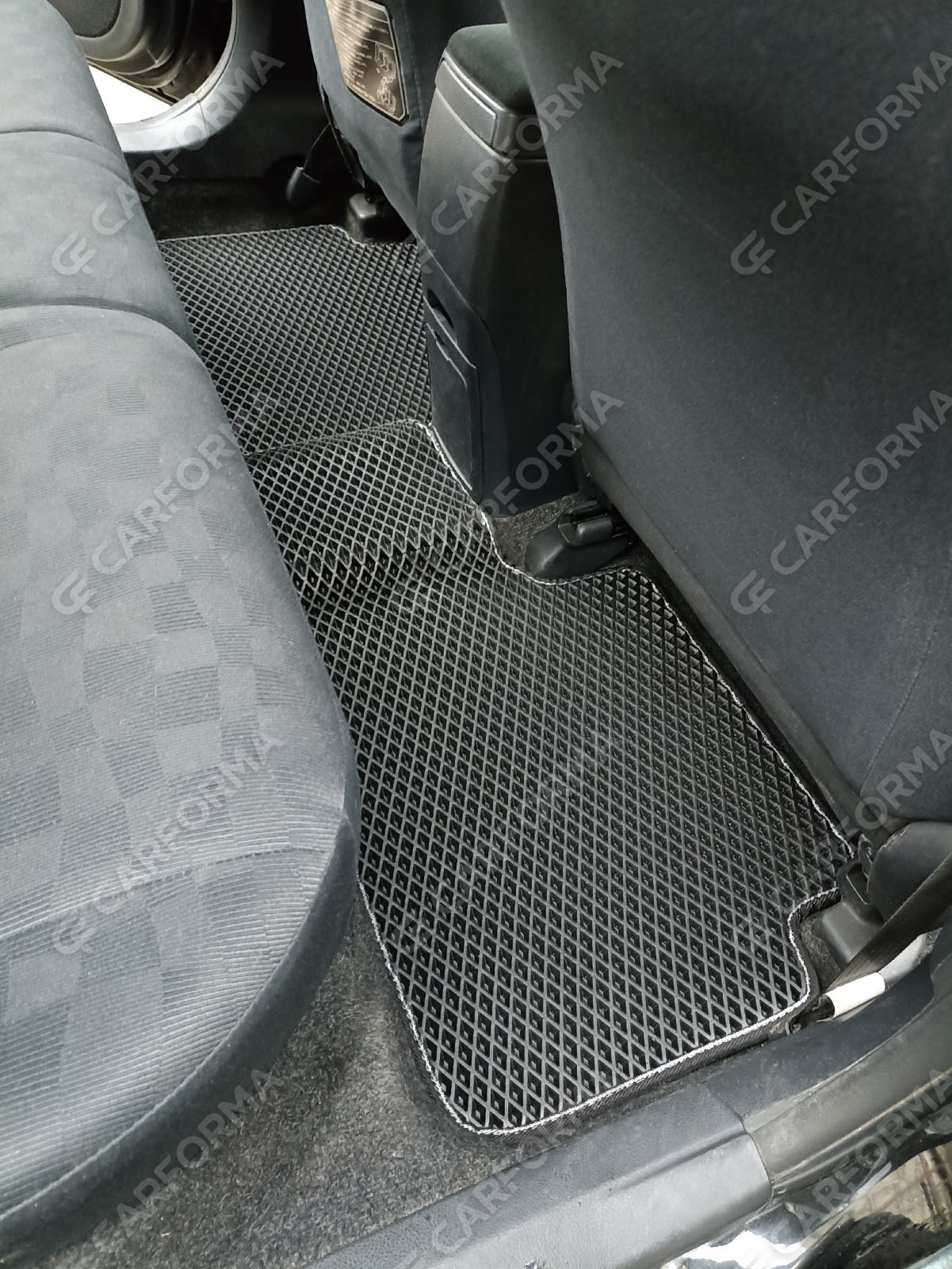 Ворсовые коврики на Toyota Corolla Fielder (E14) 2006&nbsp;-&nbsp;2012 в Красноярске