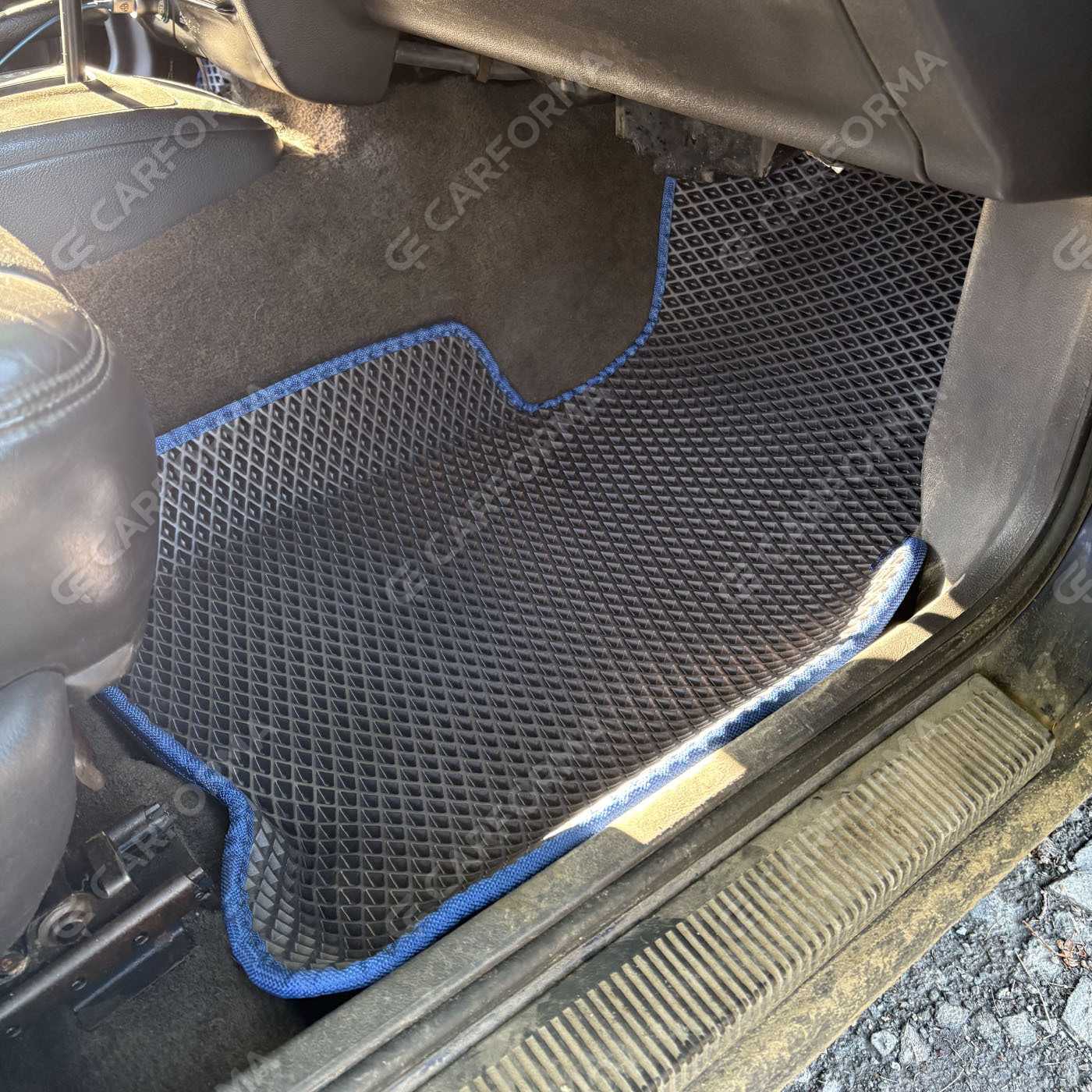 Коврики на Jeep Grand Cherokee (ZJ) 1992&nbsp;-&nbsp;1999 в Красноярске