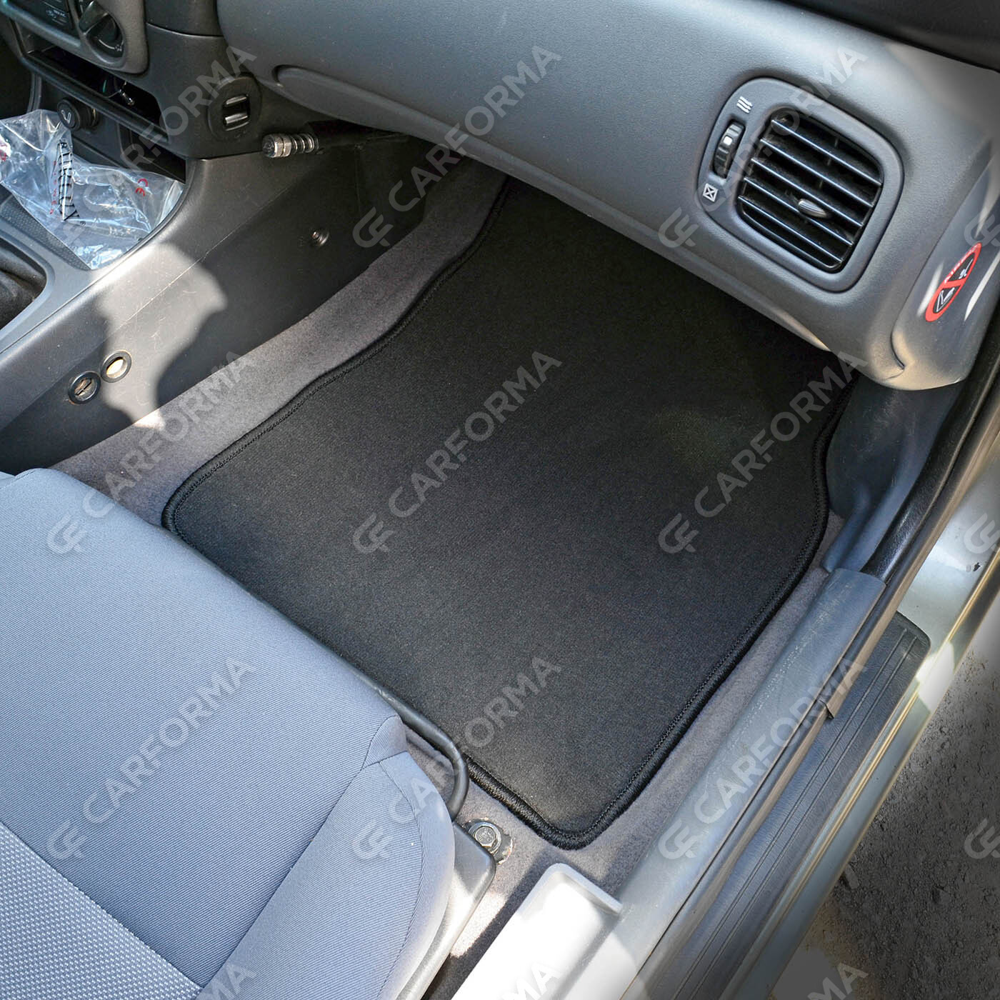 Ворсовые коврики на Nissan Almera 2 (N16) 2000&nbsp;-&nbsp;2006 в Красноярске