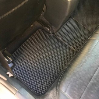 Ворсовые коврики на Toyota Corolla Axio (E14) 2006&nbsp;-&nbsp;2012 в Красноярске