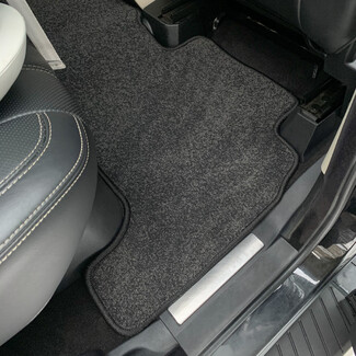 Ворсовые коврики на Land Rover Range Rover Sport I 2005 - 2013 в Красноярске