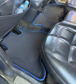 Коврики на Jeep Grand Cherokee (ZJ) 1992&nbsp;-&nbsp;1999 в Красноярске