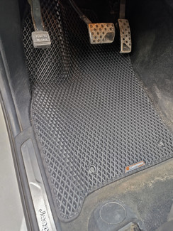 Ворсовые коврики на Jeep Grand Cherokee (WK2) 2010 - 2022 в Красноярске
