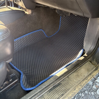 Коврики на Jeep Grand Cherokee (ZJ) 1992&nbsp;-&nbsp;1999 в Красноярске