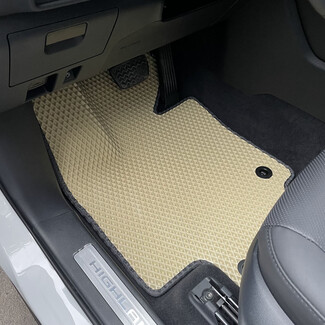 Ворсовые коврики на Toyota Crown Kluger 2021&nbsp;-&nbsp;2026 в Красноярске